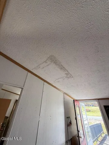 $67,450 | 352 Lee Road, Granville, NY 12832