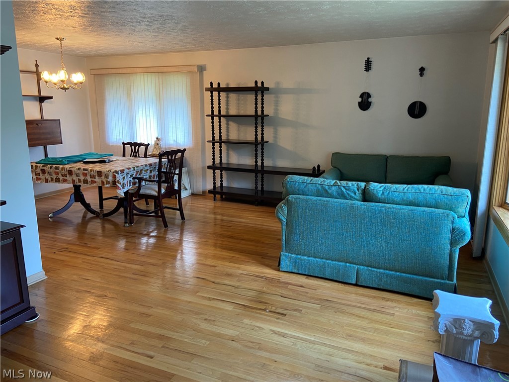 7365 Ames Road Cleveland, OH 44129 - Photo 4 of 17 Gallery Image 4