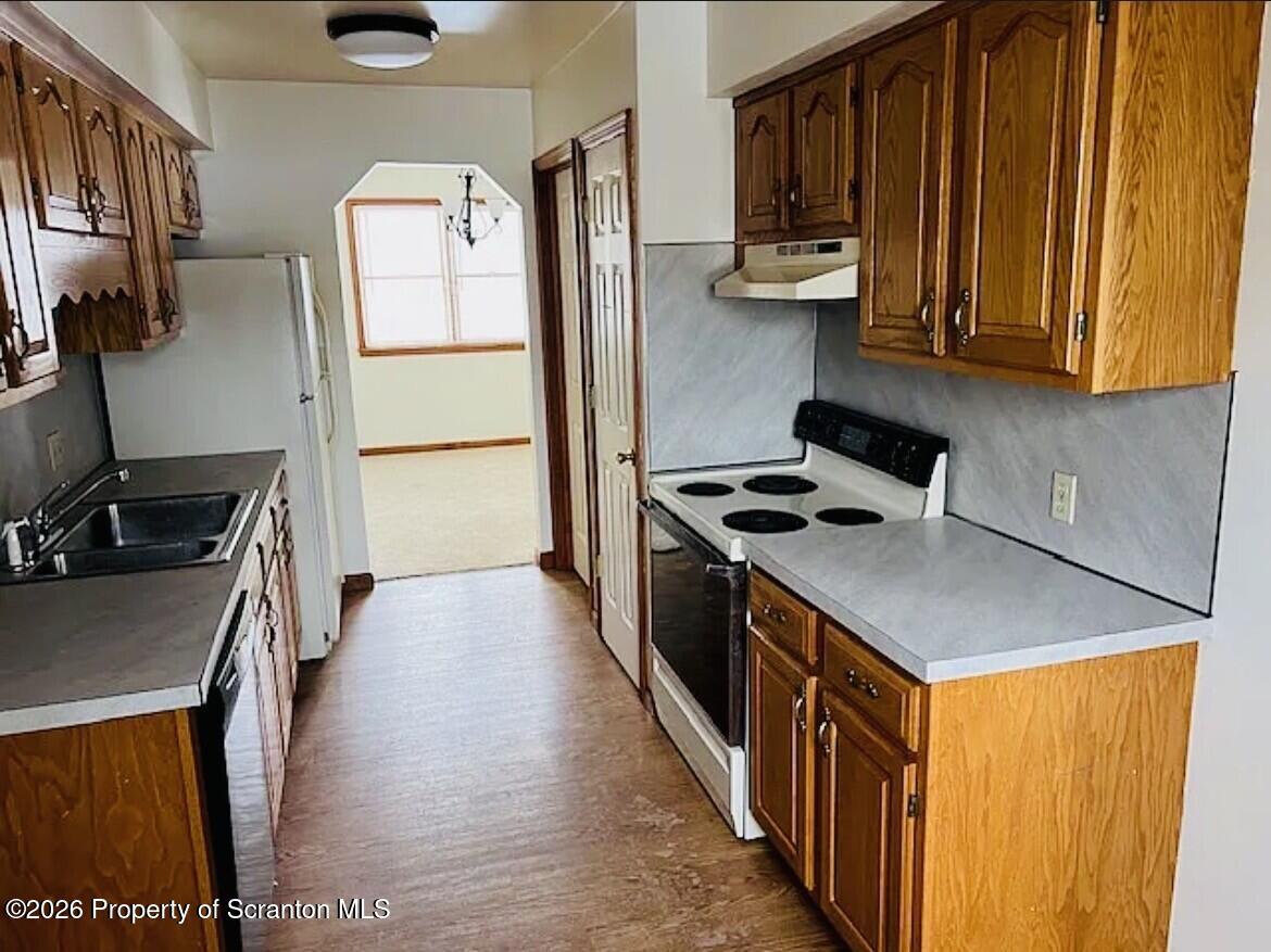 621 Shady Lane Road Clarks Summit, PA 18411 - Photo 3 of 16 621 kitchen view