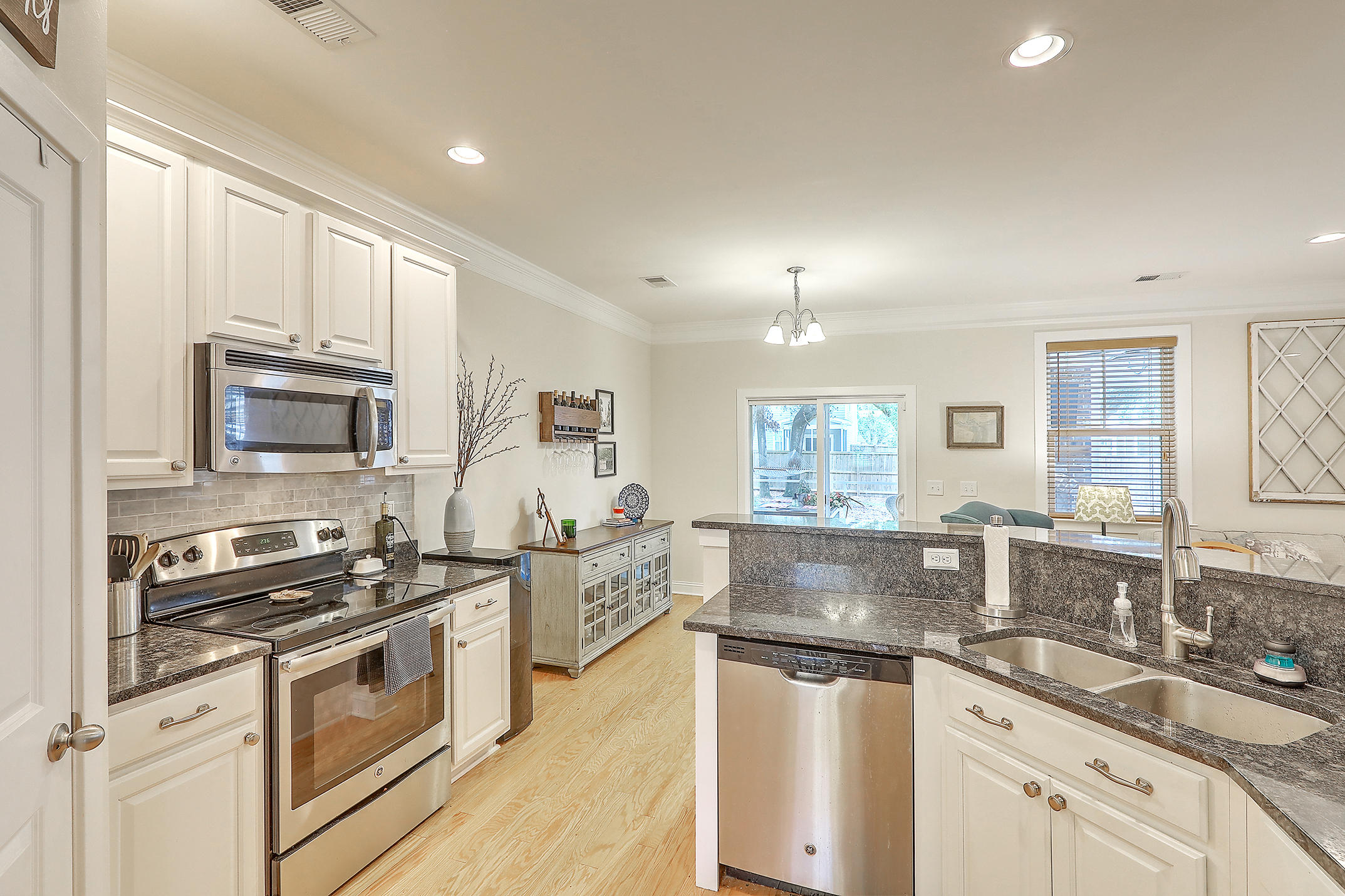955 Dills Bluff Road Charleston, SC 29412 - Photo 6 of 39 1R3A0352_3_4_5_6_7_8