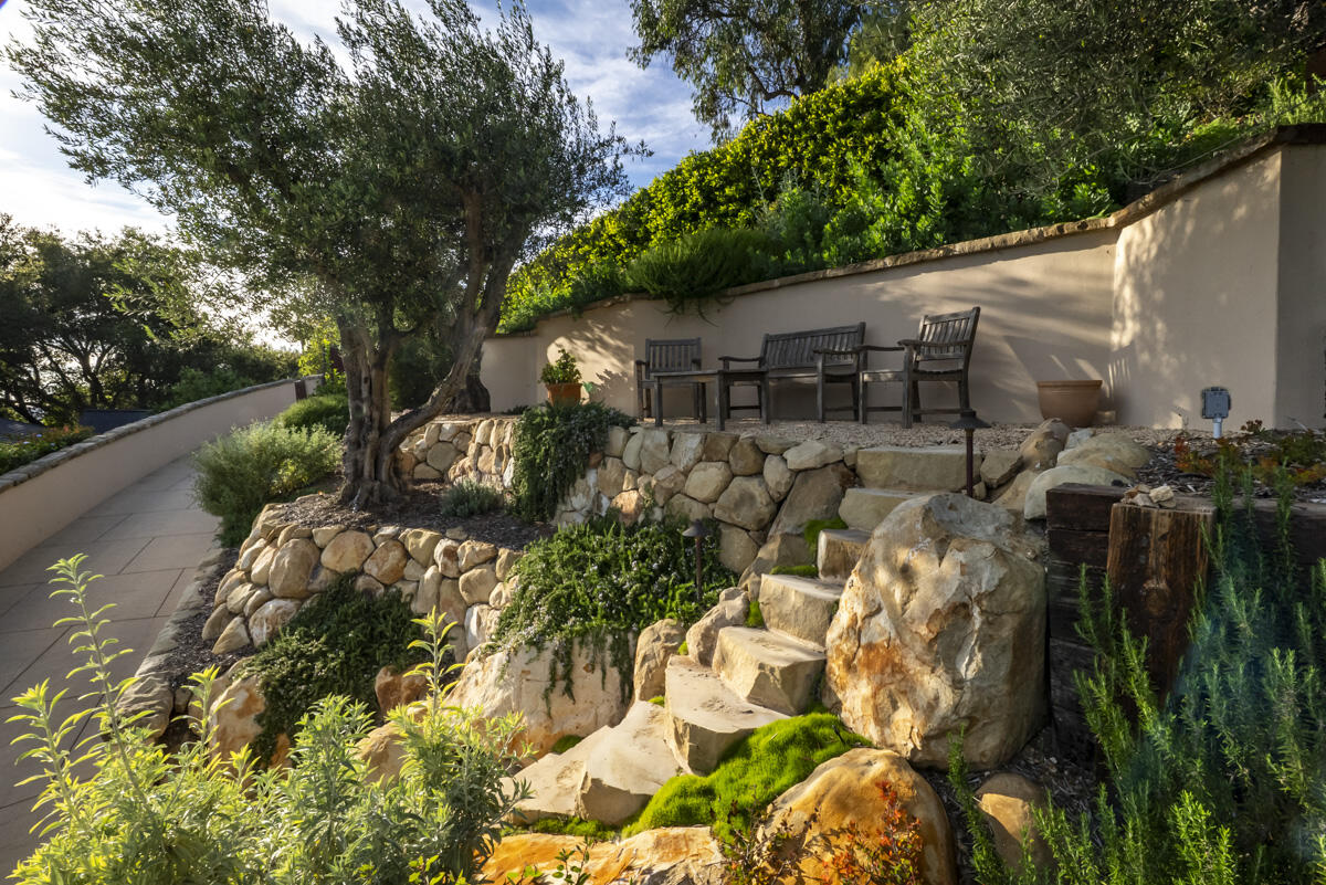 2835 Exeter Place Santa Barbara, CA 93105 - Photo 13 of 24 2835 Exeter Place_WEB_004