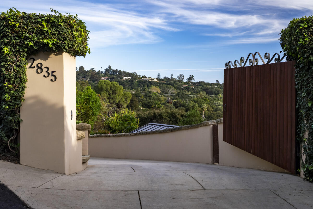 2835 Exeter Place Santa Barbara, CA 93105 - Photo 2 of 24 2835 Exeter Place_WEB_003