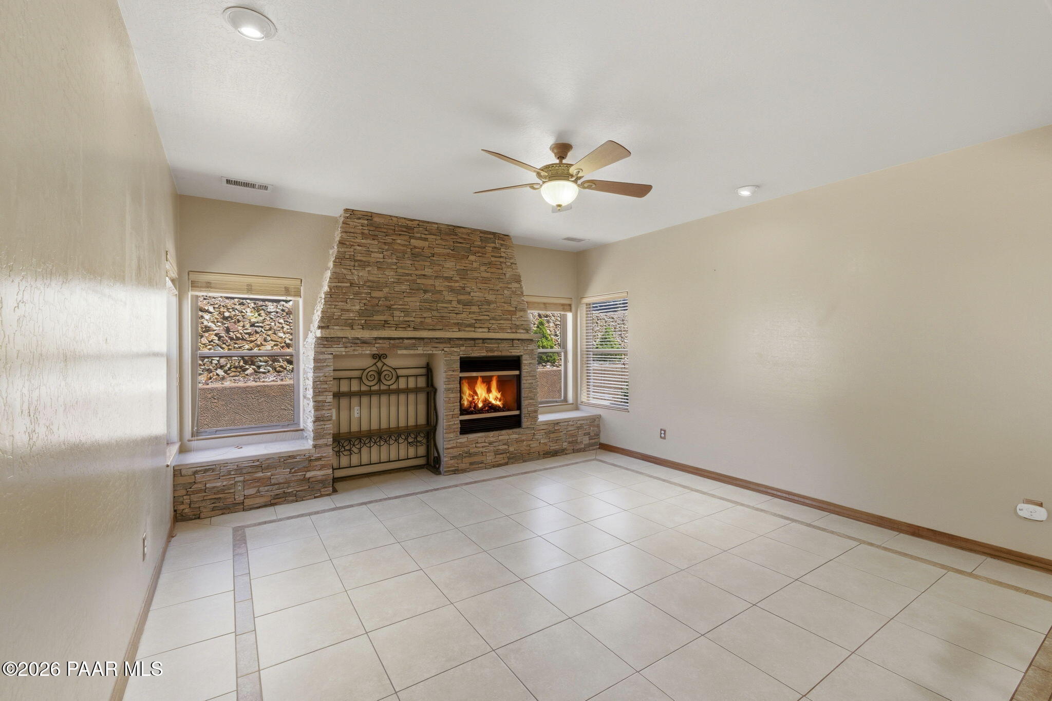 188 Juniper Ridge Drive Prescott, AZ 86301 - Photo 5 of 34 5-Family Room