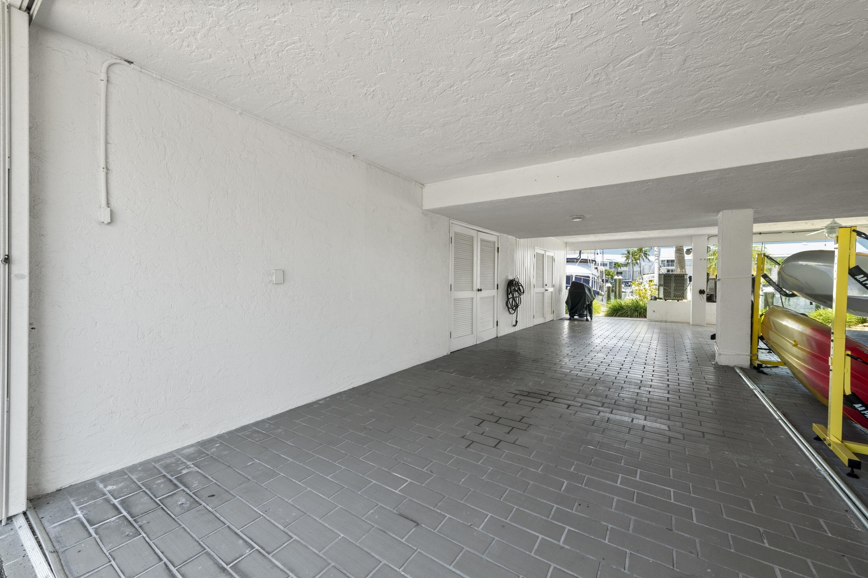 96 Ave C, Unit 2 Marathon, FL 33050 - Photo 9 of 40 Marathon_96_Avenue_C_Drive_2_Ground_Leve