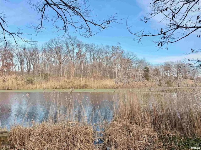 $180,000 | 421 Jeff Road, Centralia, IL 62801