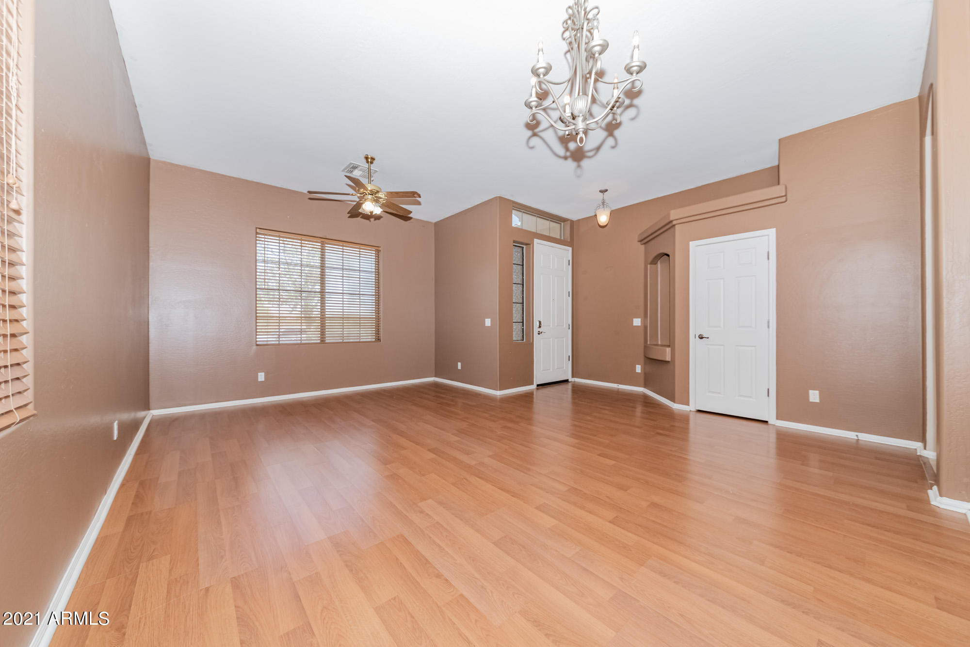 21618 Greenway Road Maricopa, AZ 85138 - Photo 13 of 44 21618 N Greenway Rd-7