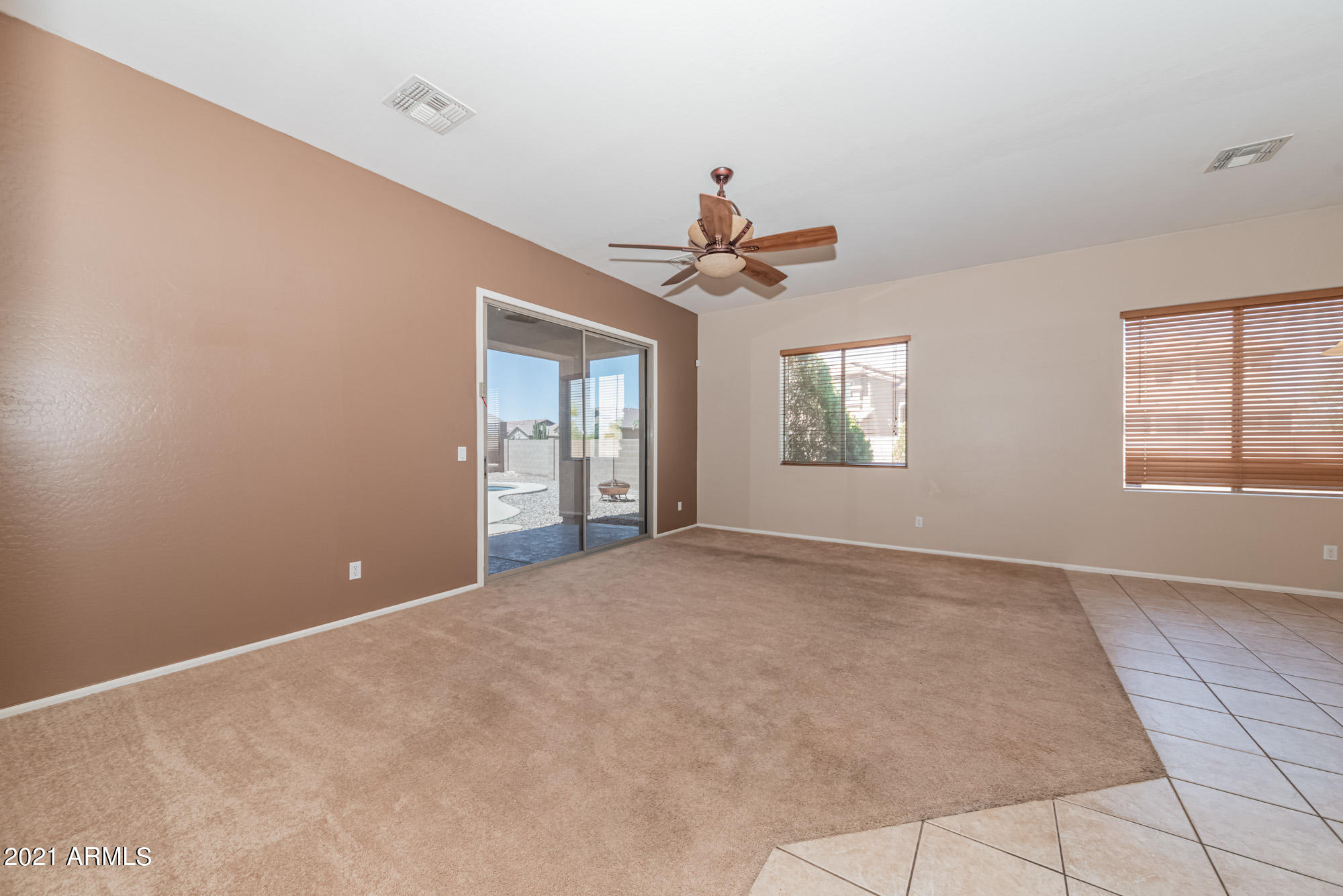 21618 Greenway Road Maricopa, AZ 85138 - Photo 23 of 44 21618 N Greenway Rd-17