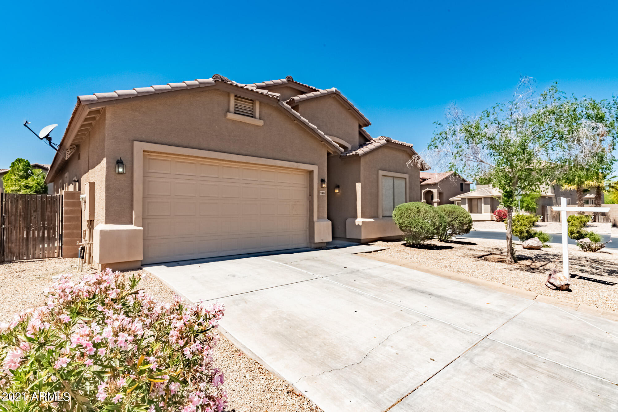 21618 Greenway Road Maricopa, AZ 85138 - Photo 4 of 44 21618 N Greenway Rd-3