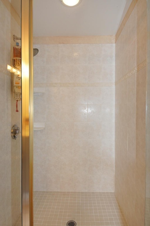 9 Virginia Road Tyngsborough, MA 01879 - Photo 18 of 30