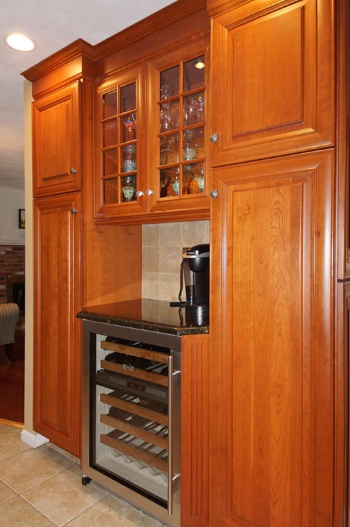 9 Virginia Road Tyngsborough, MA 01879 - Photo 4 of 30
