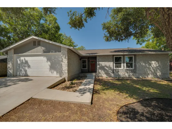 $339,000 | 2202 Donna Drive, Taylor, TX 76574