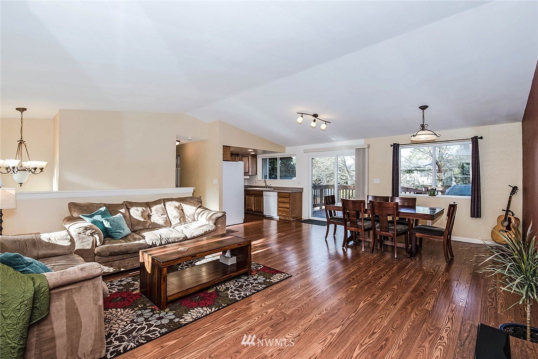 2621 169th Street Southeast Bothell, WA 98012 - Photo 6 of 24 Gallery Image 6