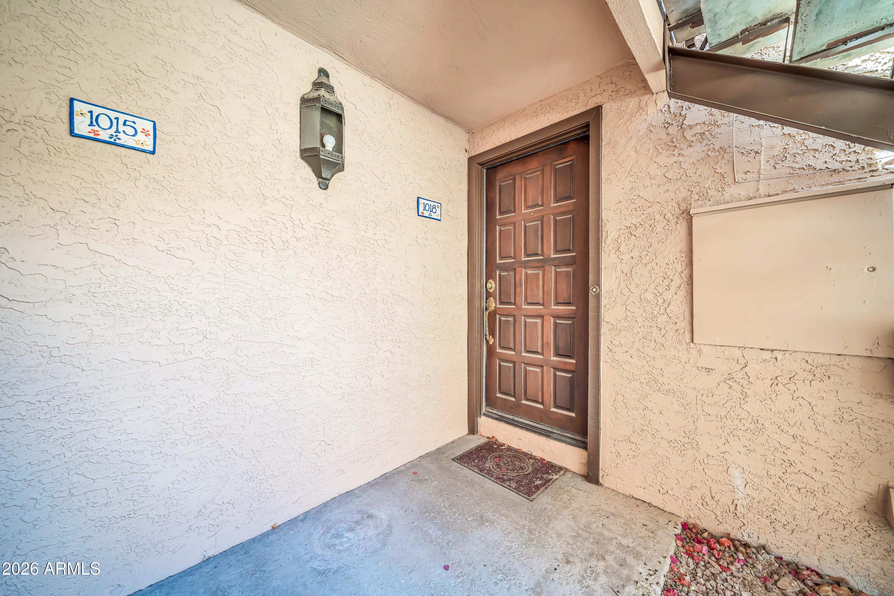 10410 North Cave Creek Road, Unit 1018 Phoenix, AZ 85020 - Photo 3 of 37
