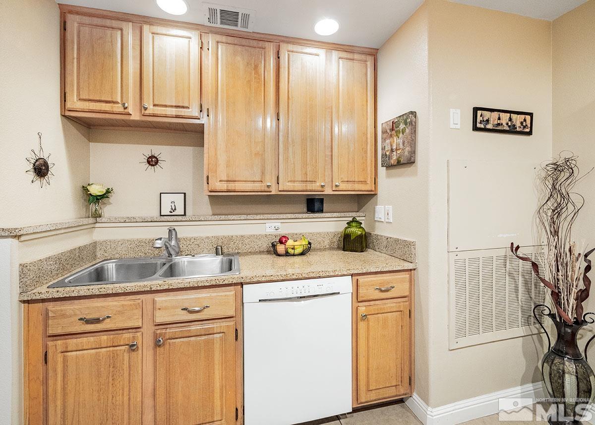 900 South Meadows Parkway, Unit 2514 Reno, NV 89521 - Photo 27 of 40 Photo 27