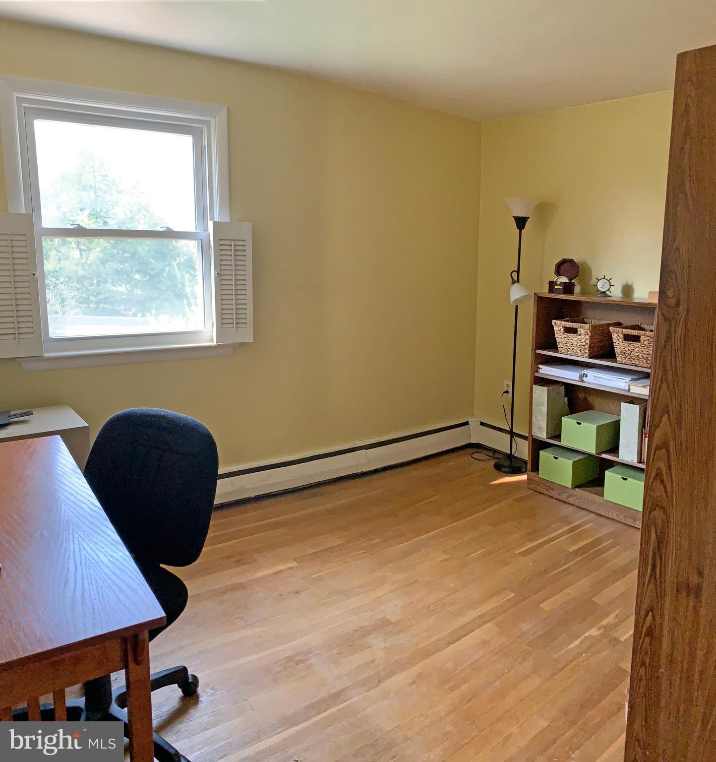 44 Gale Road Camp Hill, PA 17011 - Photo 27 of 40 Bedroom #4