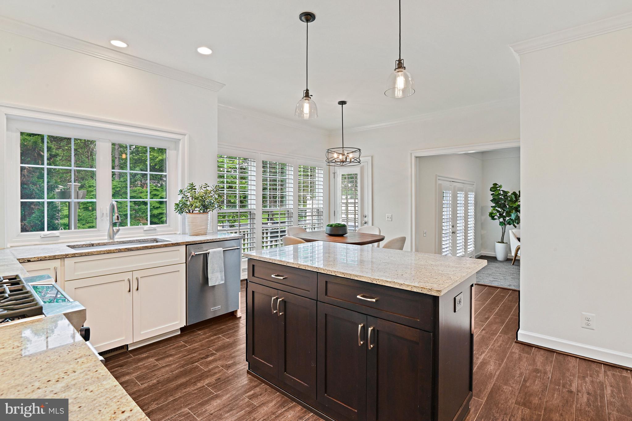 9733 Hidden Valley Road Vienna, VA 22181 - Photo 26 of 70