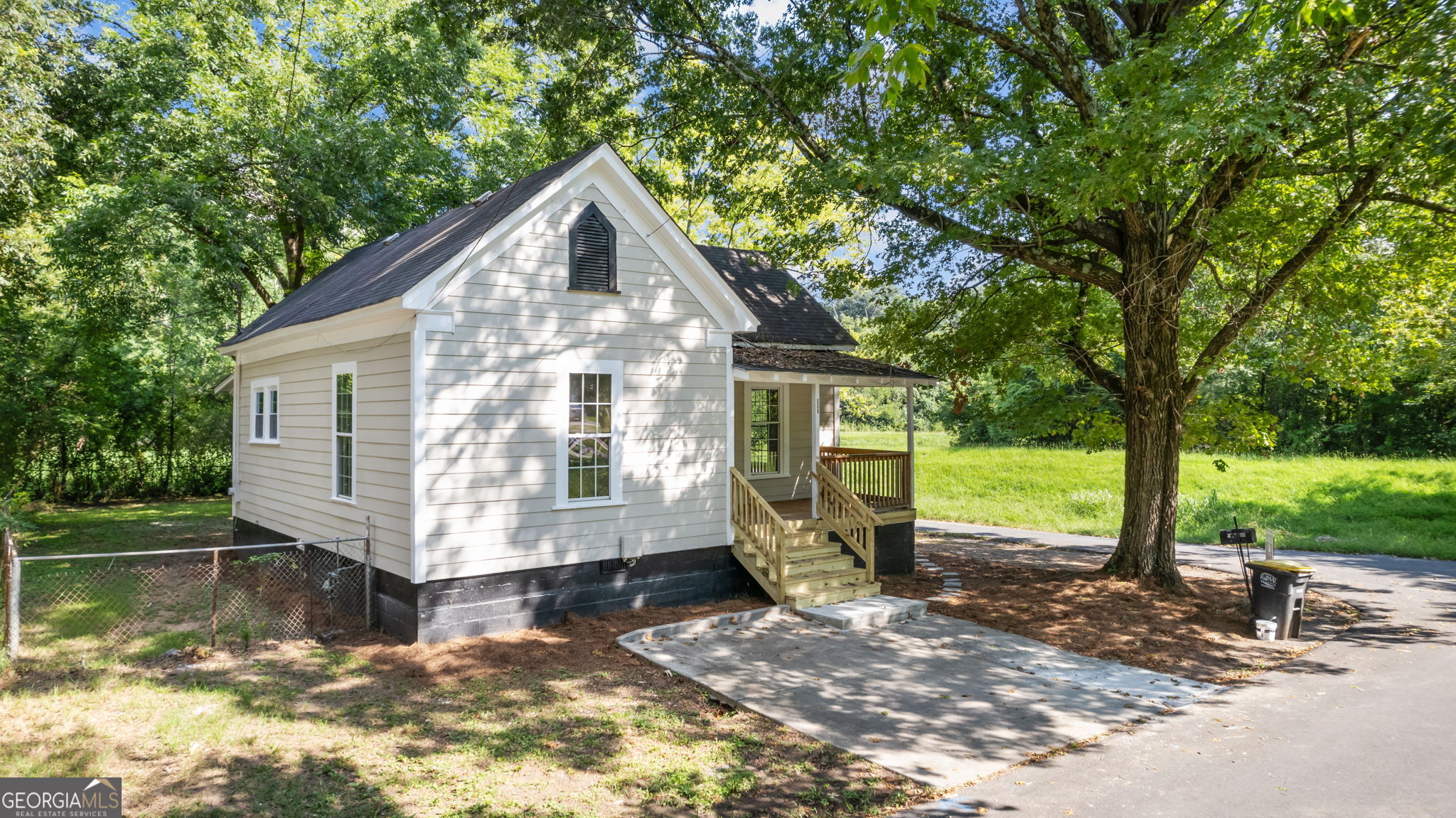 335 South McLin Street Rome, GA 30161 - Photo 16 of 21 a view of a house with a yard