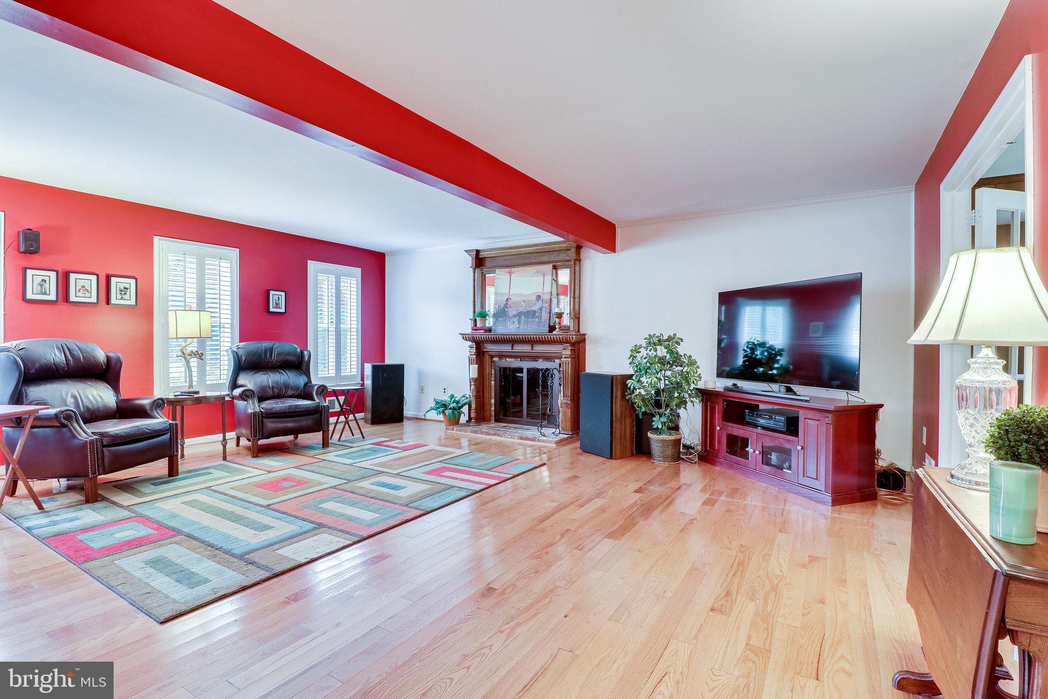 5260 O'Faly Road Fairfax, VA 22030 - Photo 54 of 96 Hardwood flooring
