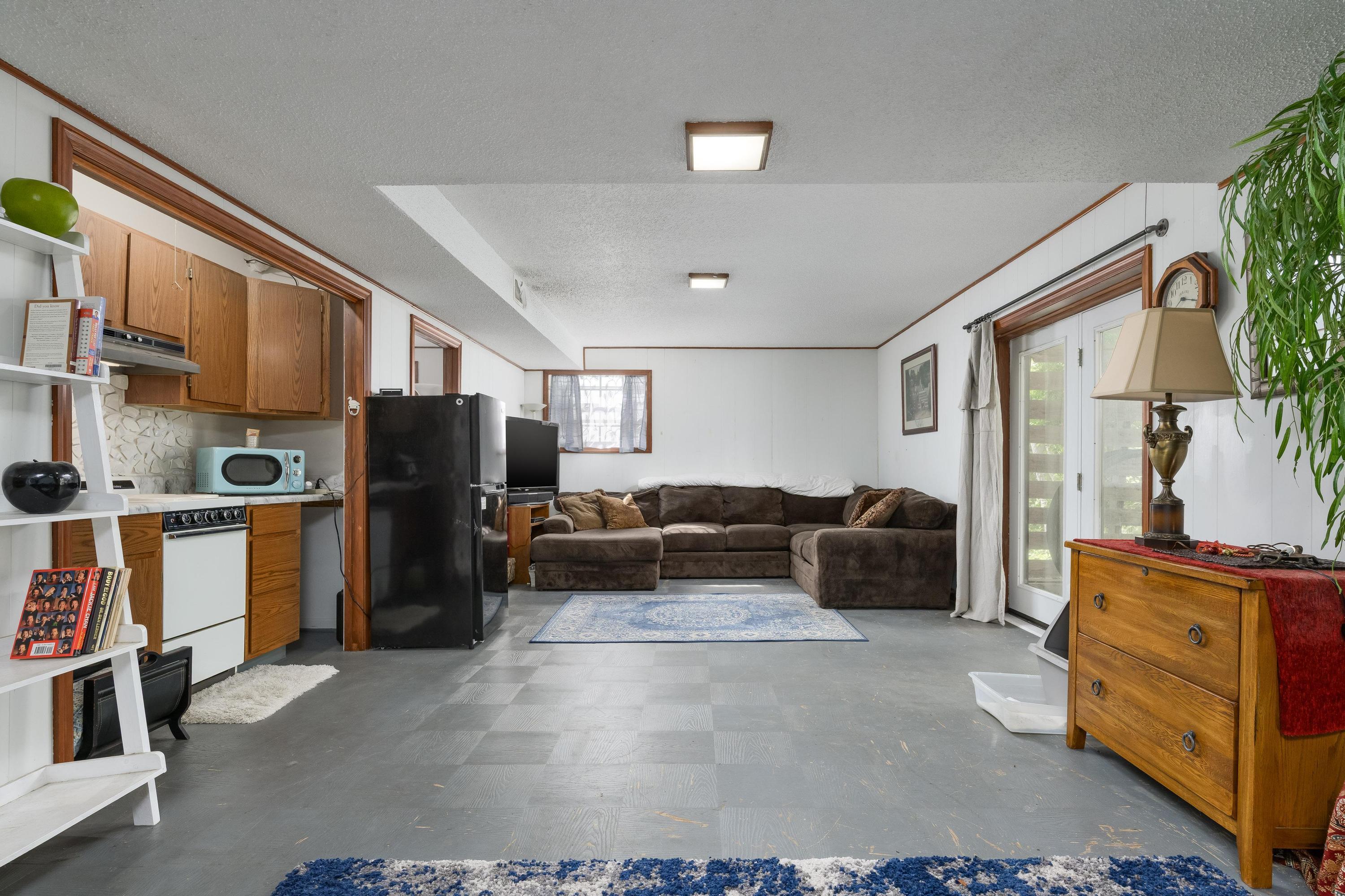 7007 Genoa Drive Chattanooga, TN 37421 - Photo 31 of 39 Basement Apartment