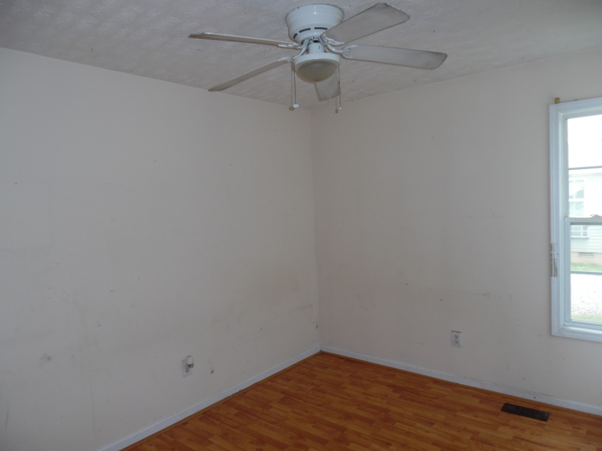 216 Winters Street Adams, TN 37010 - Photo 7 of 16