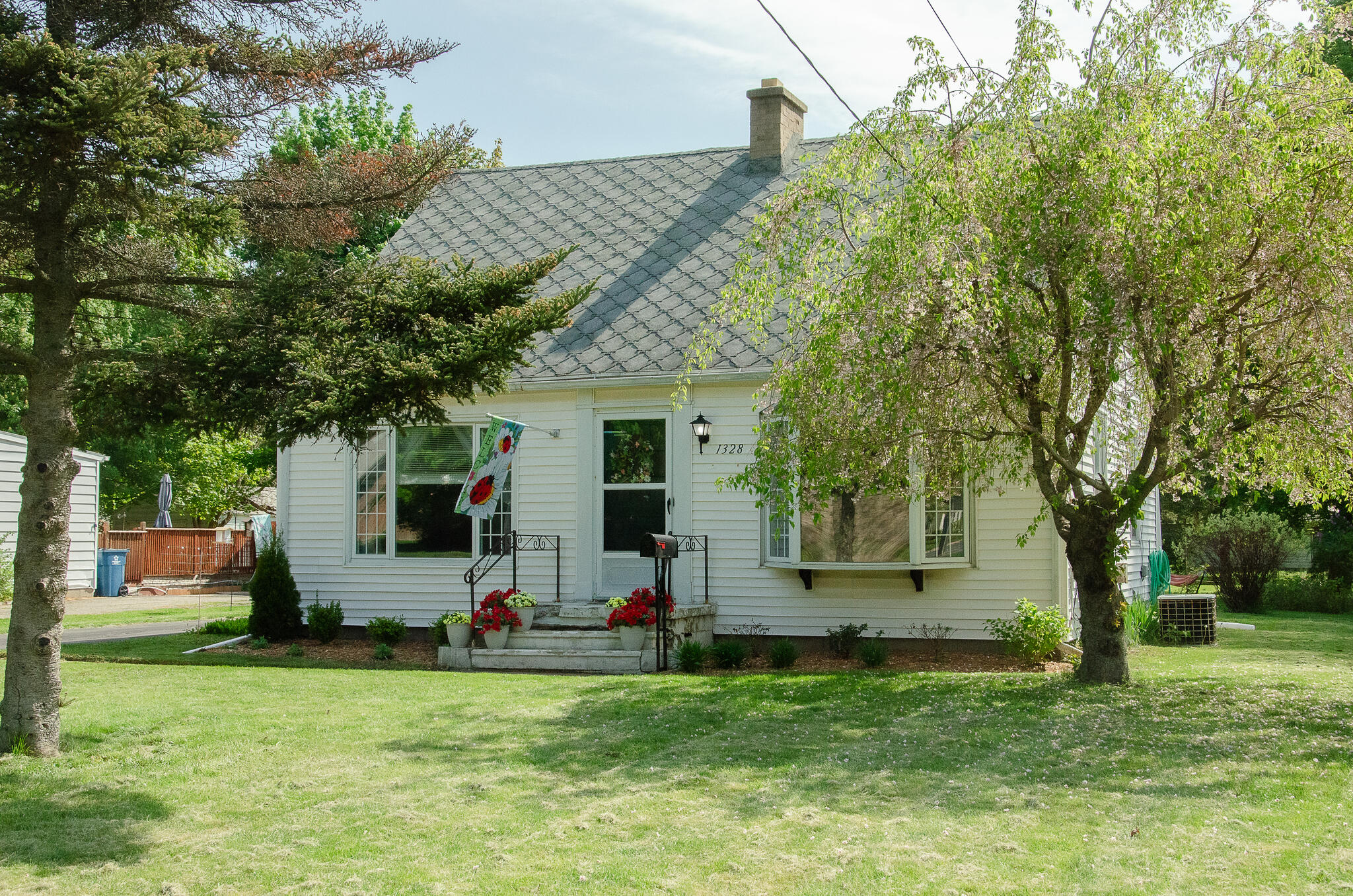 1328 Nichols Road Kalamazoo, MI 49006 - Photo 1 of 59 _DCS4865_(2048)