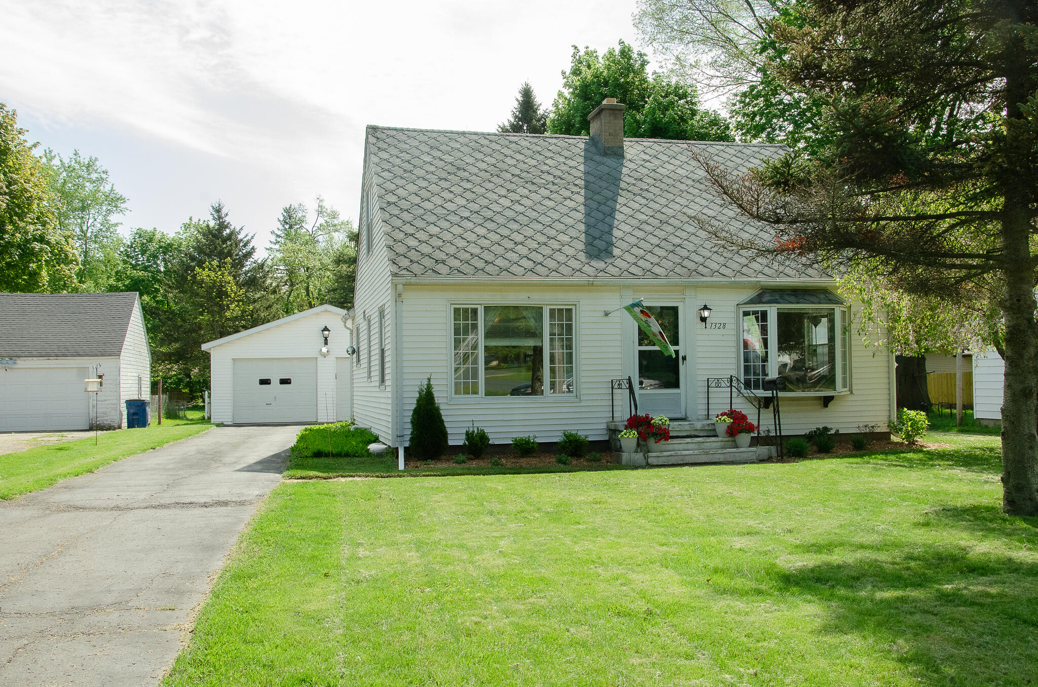 1328 Nichols Road Kalamazoo, MI 49006 - Photo 54 of 59 _DCS4875_(2048)