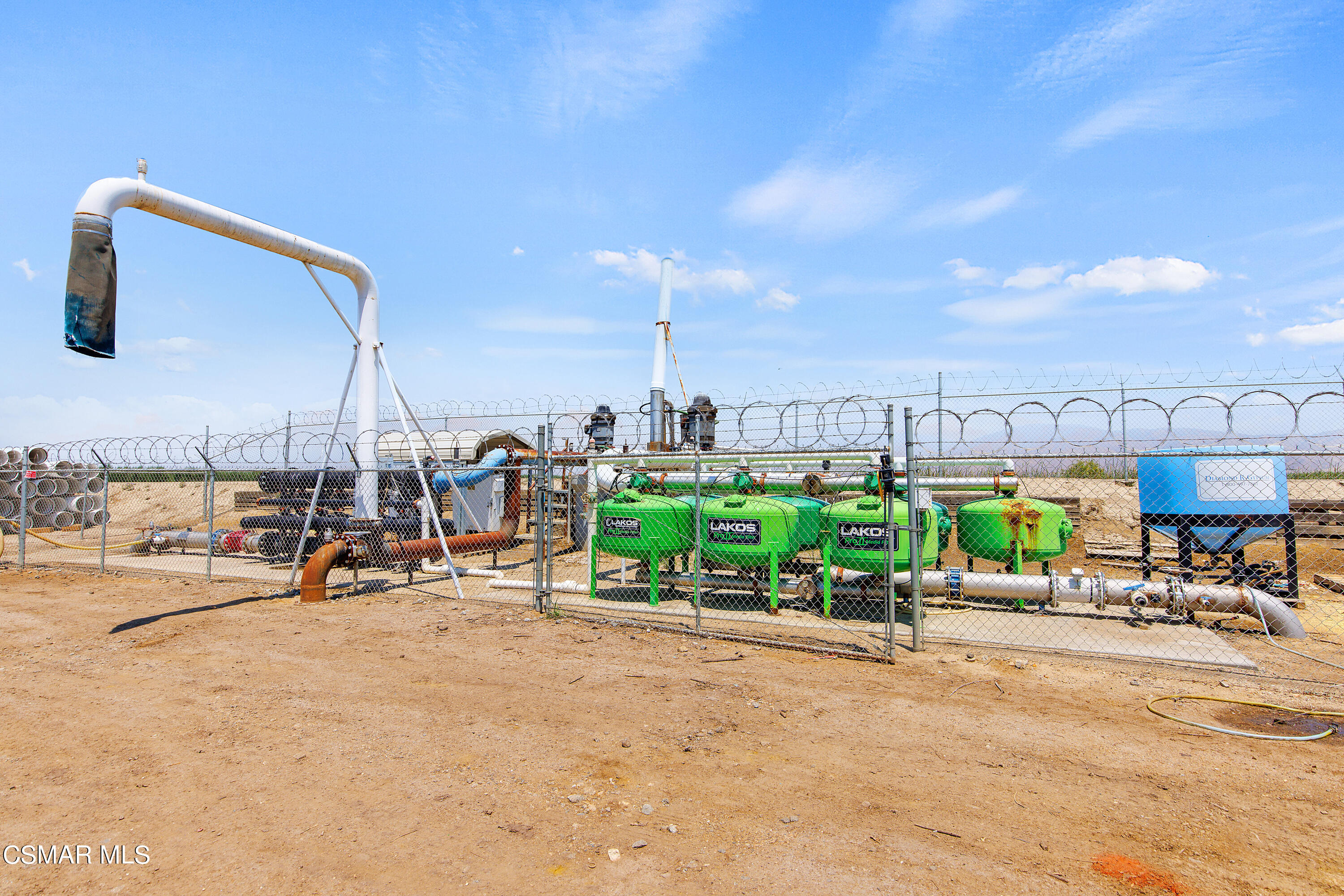 Millux Road Arvin, CA 93203 - Photo 8 of 10 a view of a street with benches