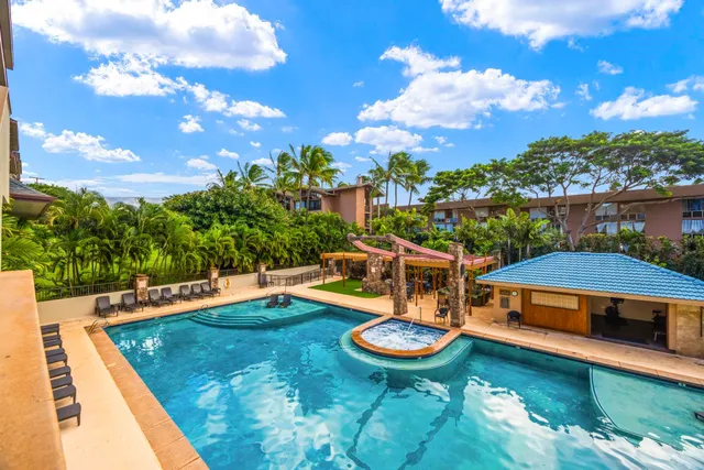 $539,000 | 3706 Lower Honoapiilani Road, Unit D33, Lahaina, HI 96761