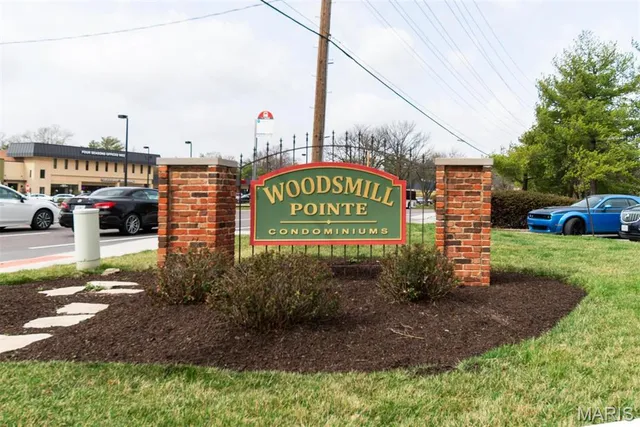 $138,000 | 13555 Coliseum Drive, Unit G, Chesterfield, MO 63017