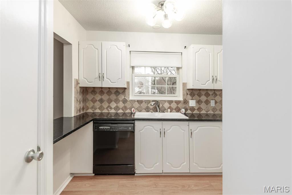 13555 Coliseum Drive, Unit G Chesterfield, MO 63017 - Photo 9 of 27