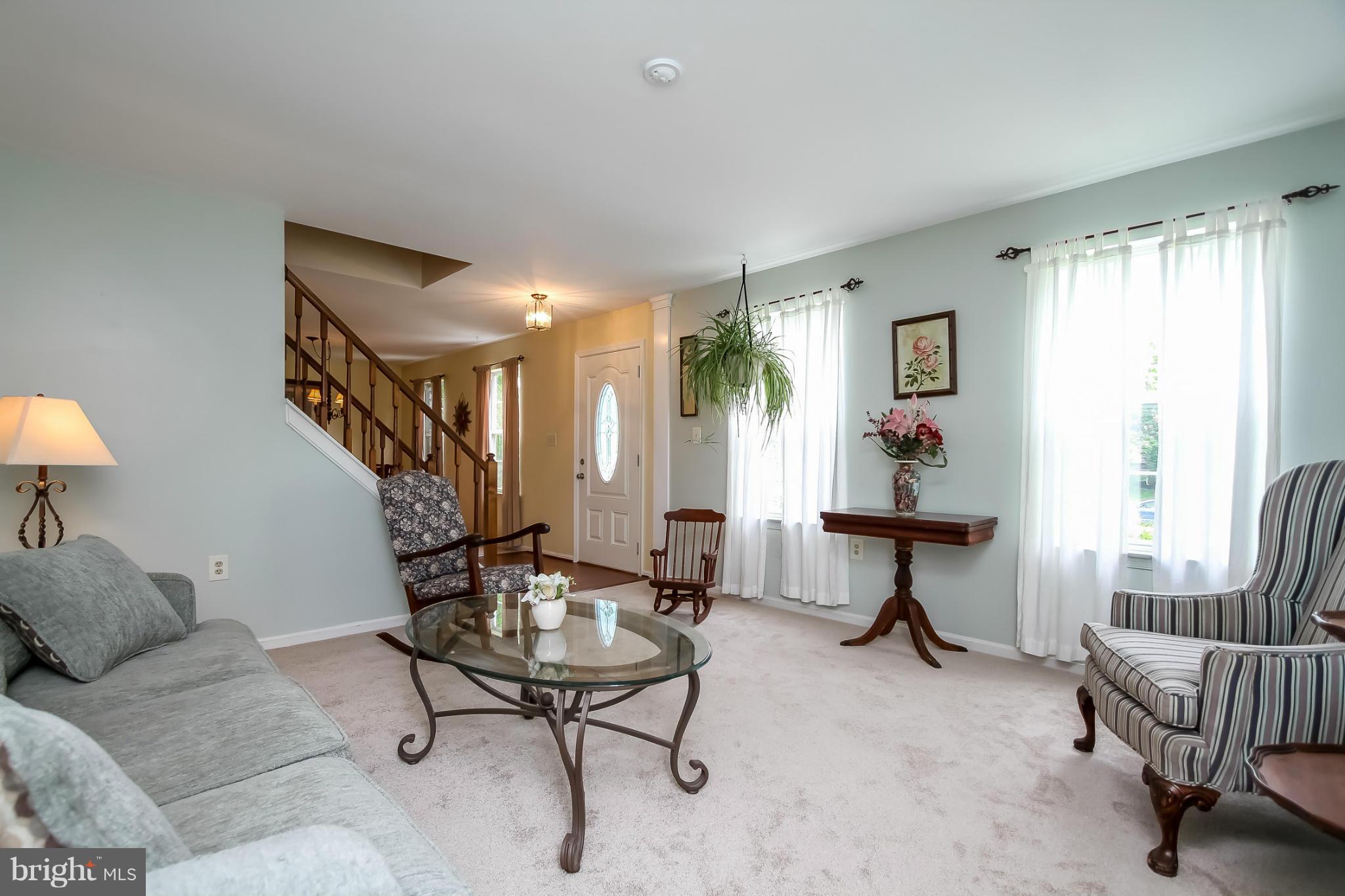 951 Firestone Road Westminster, MD 21158 - Photo 2 of 29 Living Room