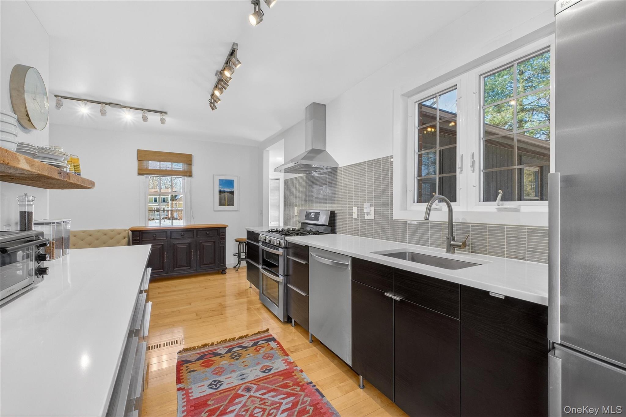 208 Ressique Road Carmel, NY 10512 - Photo 9 of 40 Quartz counter tops, soft close cabinetry