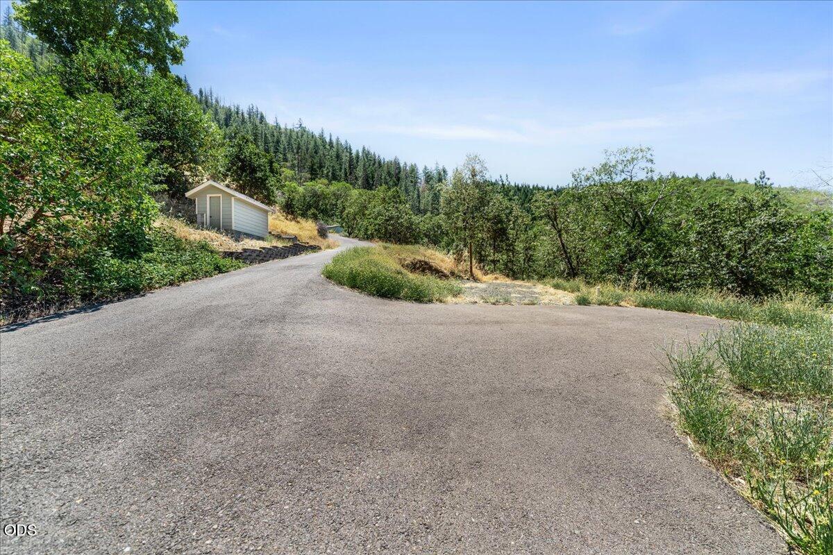 1040 Wards Creek Road Rogue River, OR 97537 - Photo 42 of 44