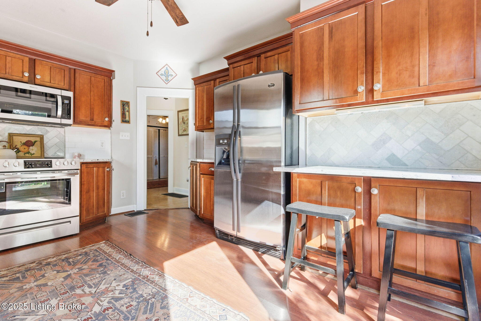 3828 Ormond Road Louisville, KY 40207 - Photo 13 of 75 3828 Ormond Road-39