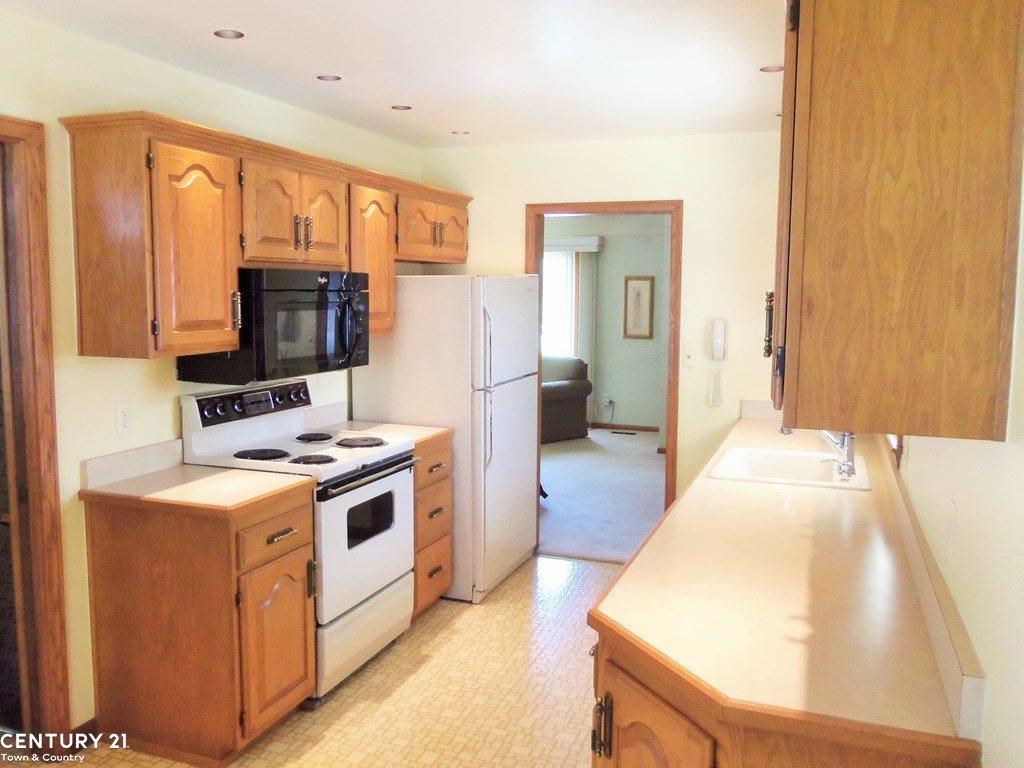 31537 Kelly Road Fraser, MI 48026 - Photo 6 of 13
