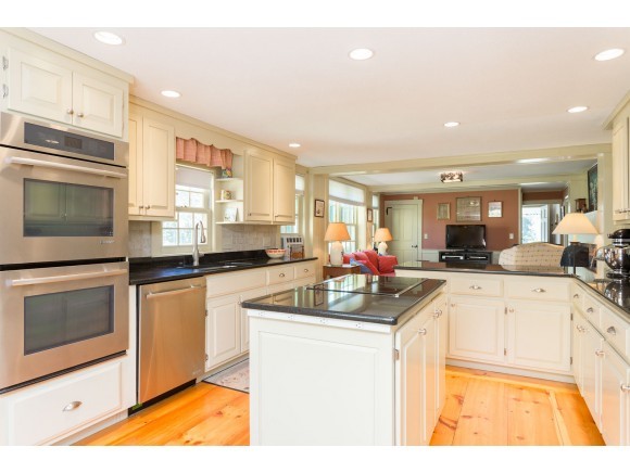 561 South Road Rye, NH 03870 - Photo 6 of 30