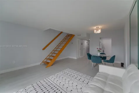 $298,000 | 17800 Atlantic Boulevard, Unit PH9, Sunny Isles Beach, FL 33160