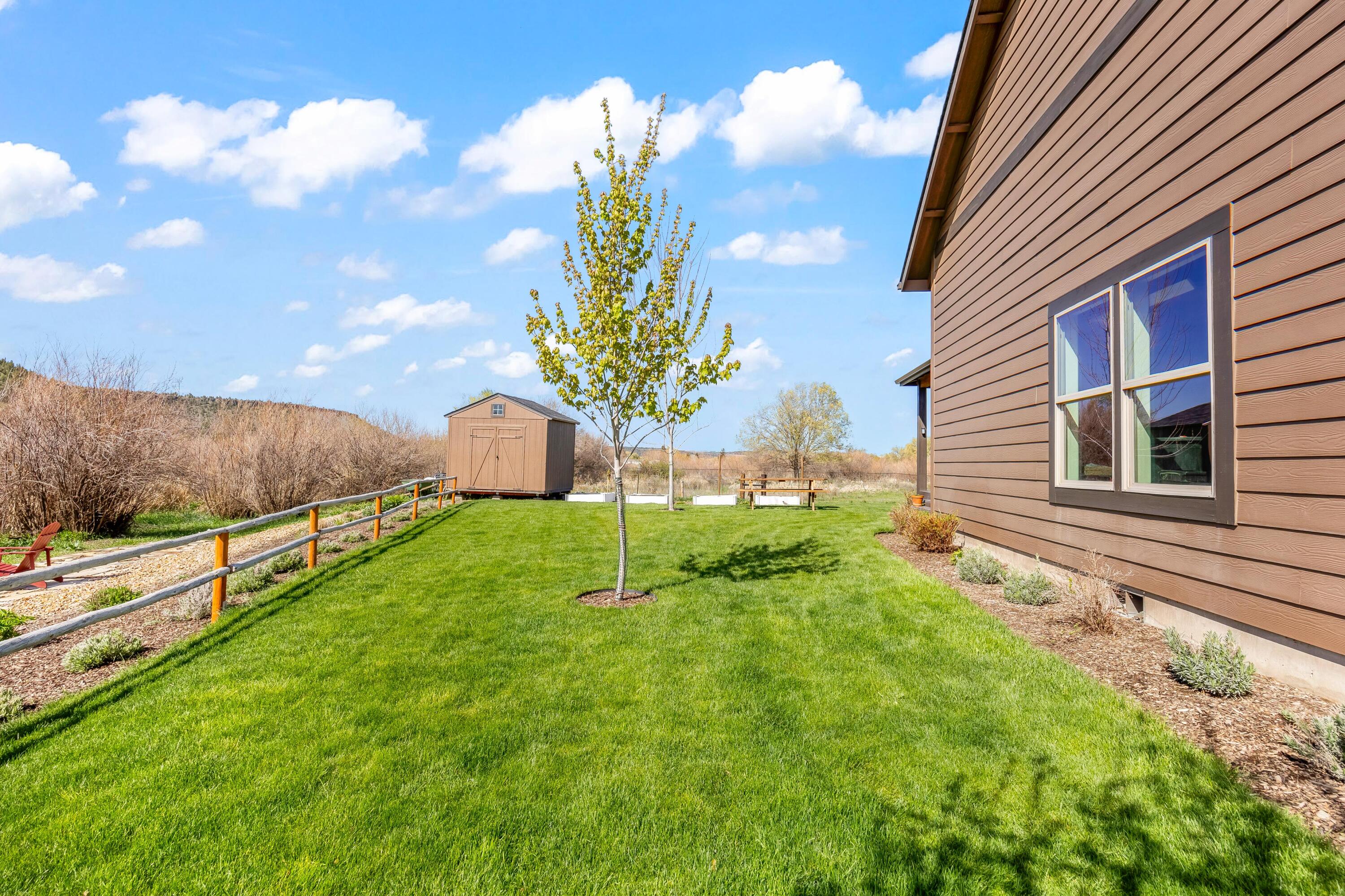 561 Southeast Stearns Road Prineville, OR 97754 - Photo 41 of 46