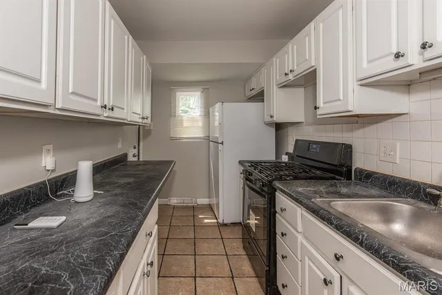 $1,640 | 104 Glen Garry Road, St. Louis, MO 63137