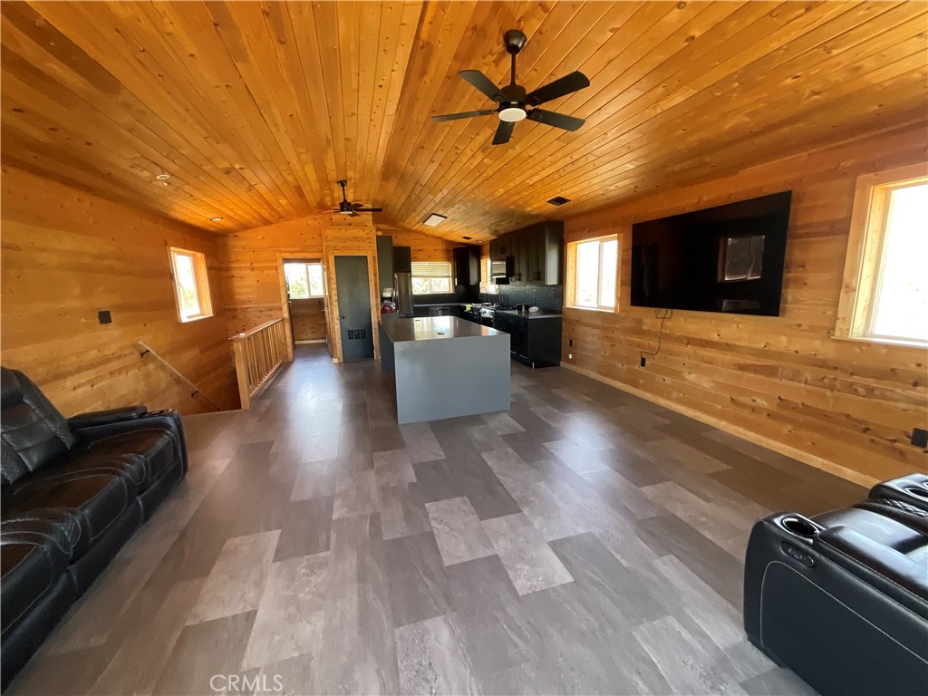13730 Feldman Road Montague, CA 96064 - Photo 9 of 28