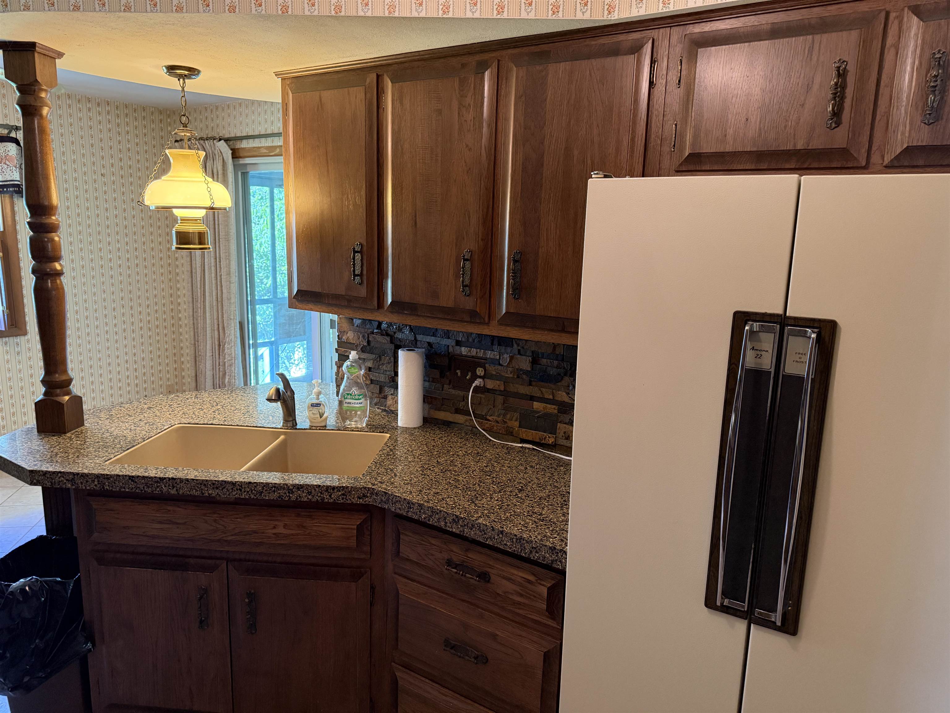 1894 North Ridge Drive Freeport, IL 61032 - Photo 5 of 25