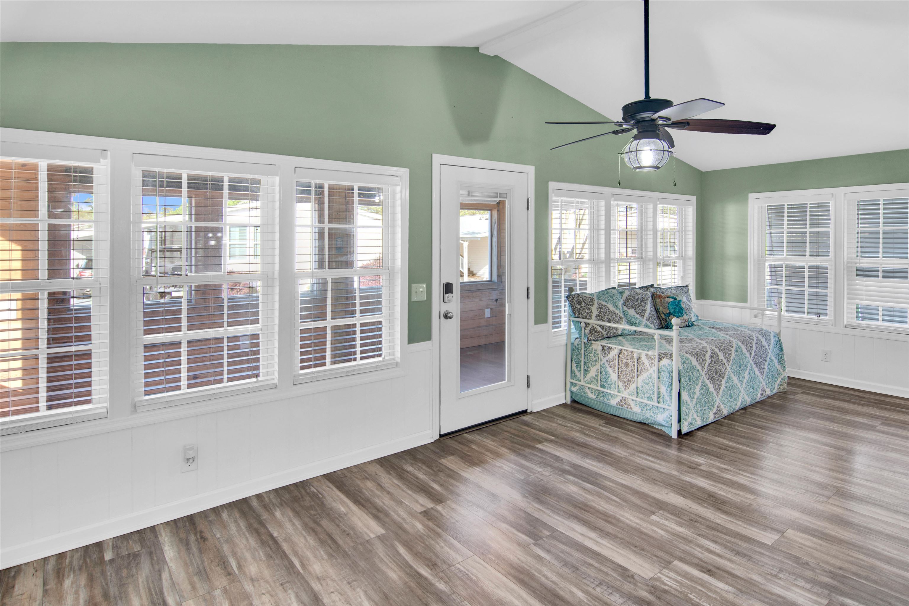 465 Sandpebble Surfside Beach, SC 29575 - Photo 18 of 42