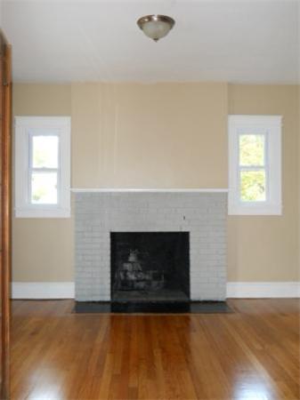 33-35 Sachem Street Springfield, MA 01108 - Photo 7 of 10 Gallery Image 7