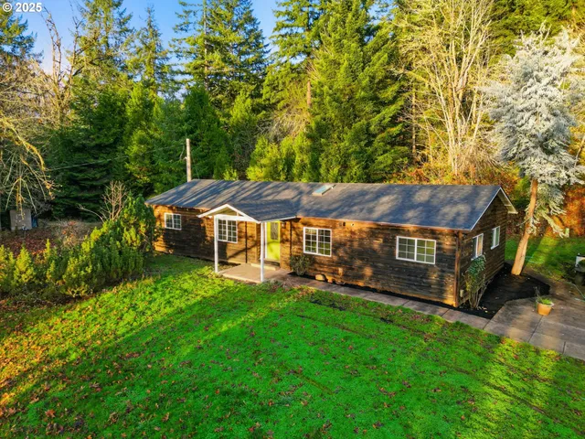 $727,000 | 39465 Little Fall Creek Road, Fall Creek, OR 97438