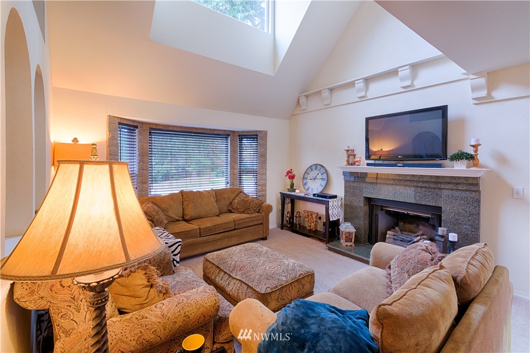 431 166th Place Southeast Bothell, WA 98012 - Photo 4 of 21