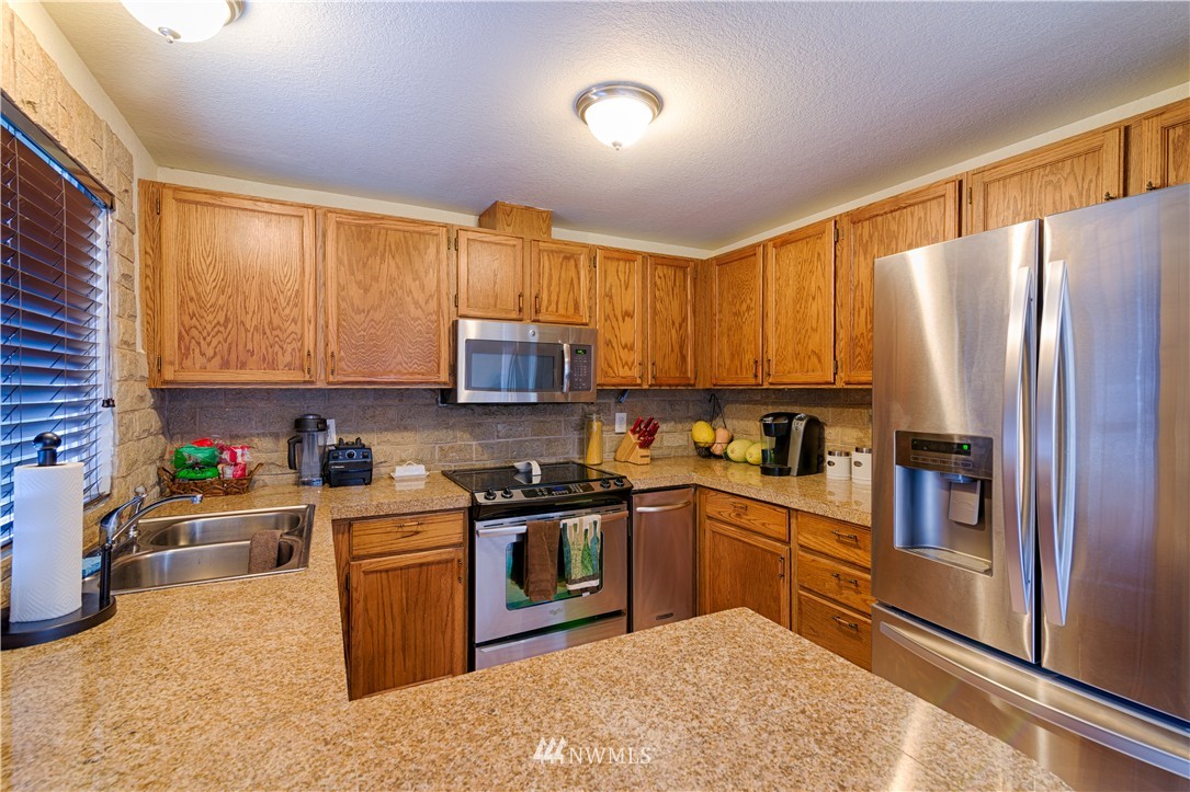 431 166th Place Southeast Bothell, WA 98012 - Photo 7 of 21
