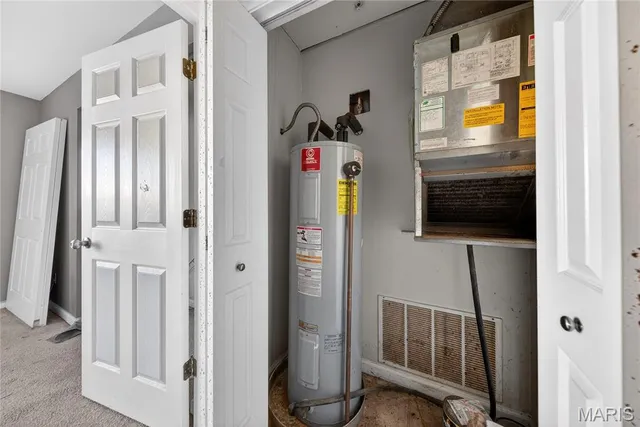 $99,900 | 660 Materdie Lane, Unit 104, Florissant, MO 63031