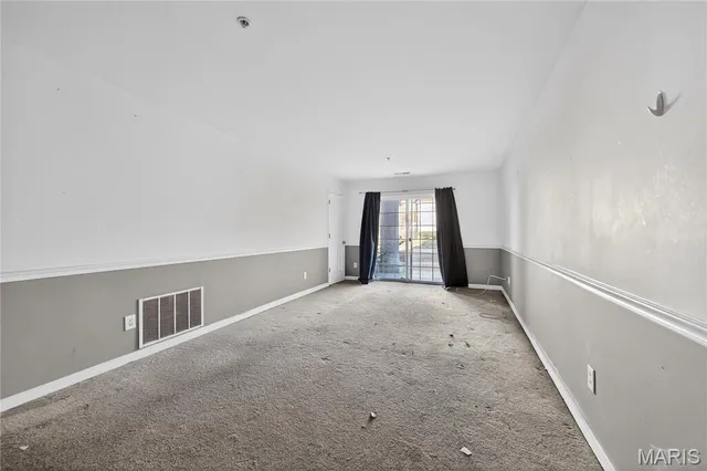 $99,900 | 660 Materdie Lane, Unit 104, Florissant, MO 63031