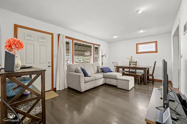 $235,000 | 216 Emery Street, Joliet, IL 60436