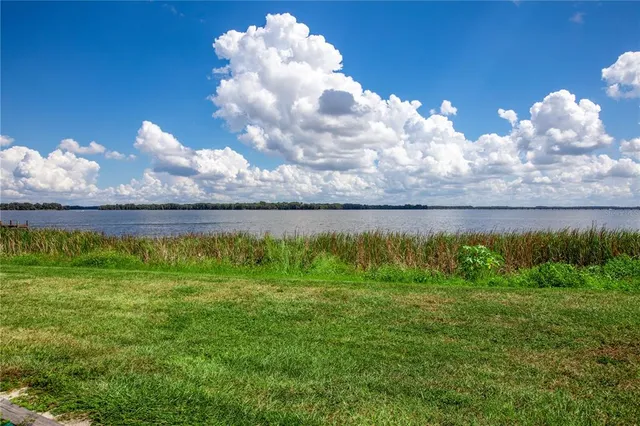 $347,400 | 26841 Bella Vista Drive, Howey-in-the-Hills, FL 34737